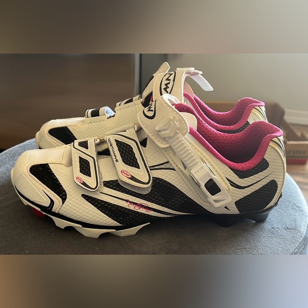 Northwave clip in bike shoes women’s size 37
